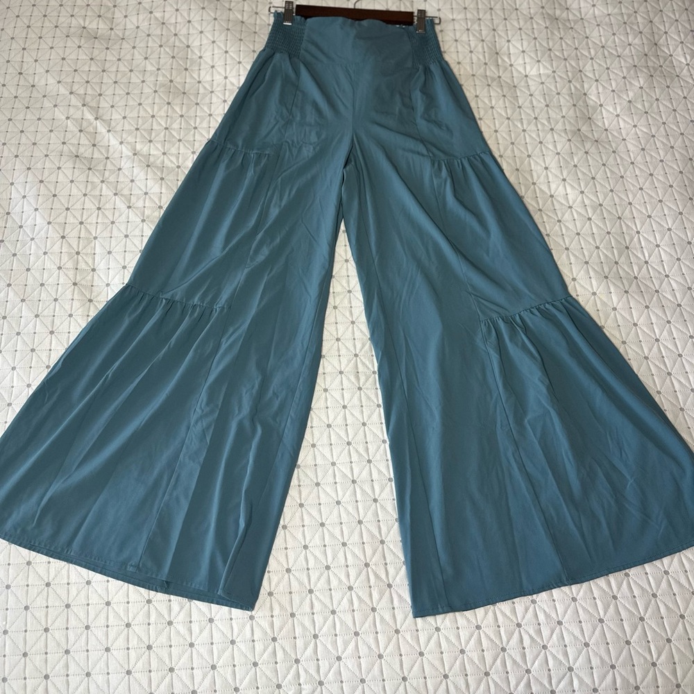Halara Breezy High Waisted Wide Leg Flowy Pants